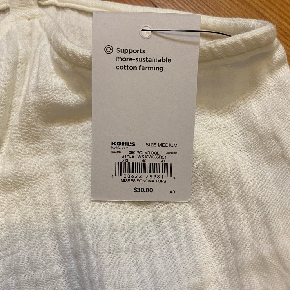 NWT white dressy tank nice thick fabric M fits more like a L - Picture 2 of 3